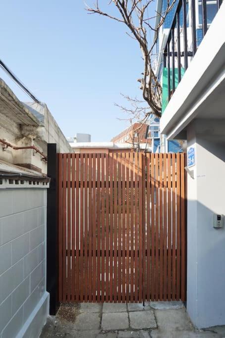 Holiday home Hongdae Sunlight House-3room2bath Seoul