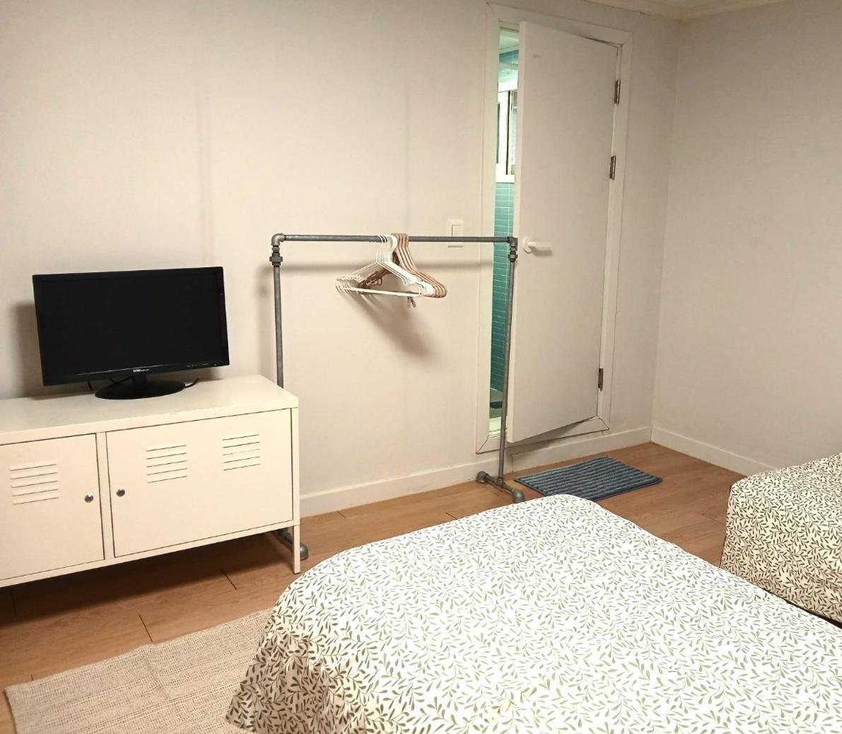 Hongdae Sunlight House-3room2bath *